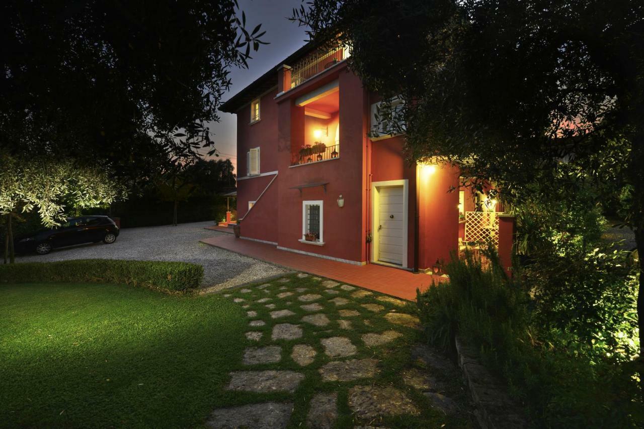 In Versilia 塞拉韦扎 外观 照片
